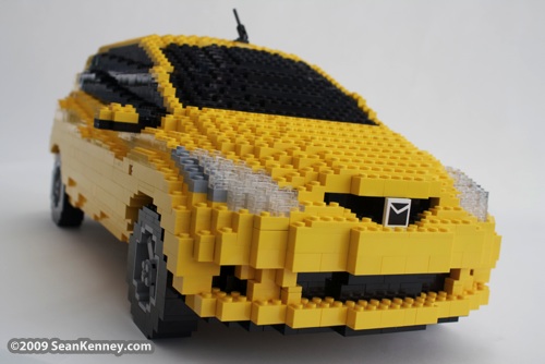 LEGO Mazda2 Mazda car sculpture LEGO artist Sean Kenney : Art with LEGO bricks