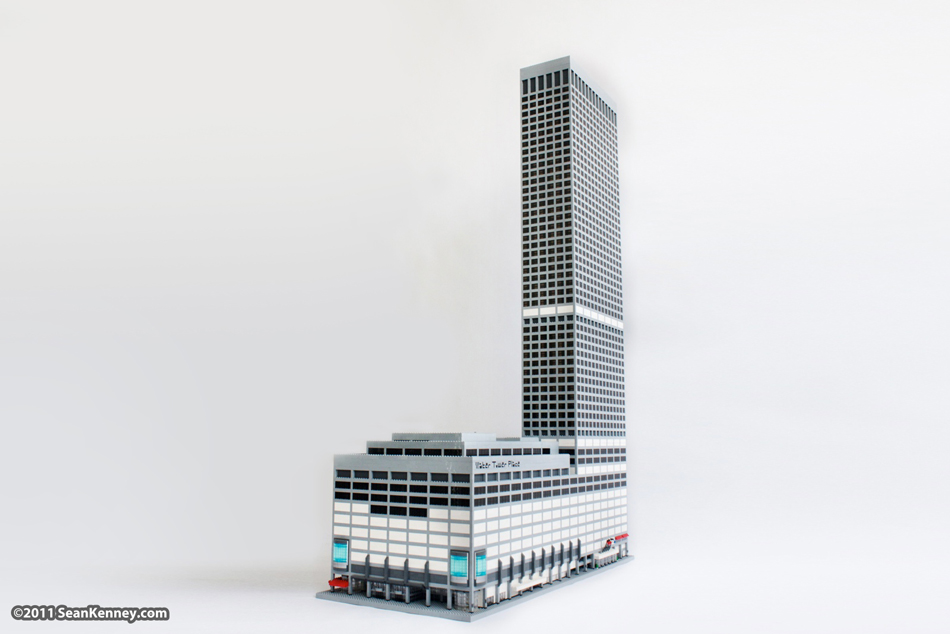 Sean Kenney - Art with LEGO bricks : Water Tower Place
